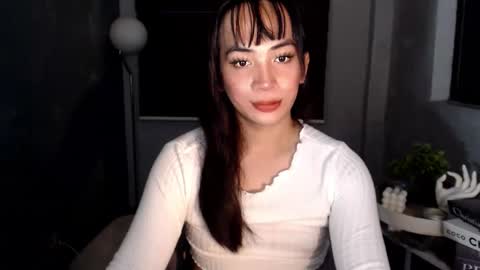 thatslut_deia online show from March 19, 9:57 am