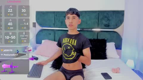 Snapshot of thayler_jones chatting on January 20, 9:13 am Thayler online show from January 20, 9:13 am