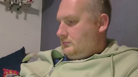 the007146368 online show from March 30, 7:48 pm