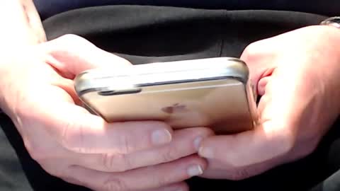 Snapshot of the1pocketrocket chatting on December 14, 4:20 pm the1pocketrocket online show from December 14, 4:20 pm