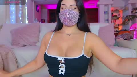 Snapshot of the__sabenna chatting on May 17, 2:35 pm Madina online show from May 17, 2:35 pm