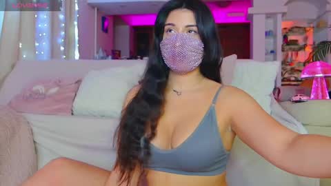 Snapshot of the__sabenna chatting on May 18, 4:57 pm Madina online show from May 18, 4:57 pm