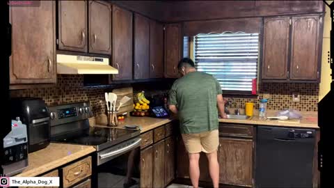 the_alpha_dog_xxx online show from June 2, 3:58 pm
