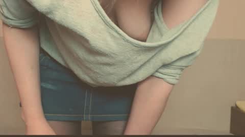 Snapshot of the_basic_instinctt chatting on March 16, 12:06 am Eva online show from March 16, 12:06 am