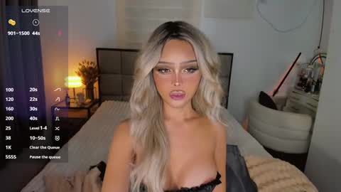 Snapshot of the_enchantressxx chatting on January 13, 10:03 pm nabi butterfly online show from January 13, 10:03 pm