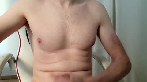 Snapshot of the_hard_baguette chatting on January 13, 2:11 pm La Baguette dure online show from January 13, 2:11 pm