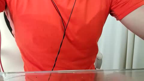 Snapshot of the_hard_baguette chatting on February 17, 1:40 pm La Baguette dure online show from February 17, 1:40 pm