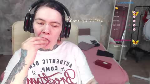 the_ice_owl online show from March 20, 3:22 am