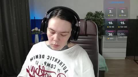 the_ice_owl online show from March 30, 2:23 am