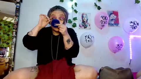 Snapshot of the_lesbian_game chatting on March 30, 6:42 pm the_lesbian_game online show from March 30, 6:42 pm