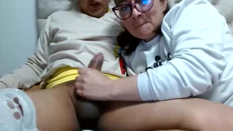 Snapshot of the_magnificent7 chatting on February 24, 3:37 am the_magnificent7 online show from February 24, 3:37 am