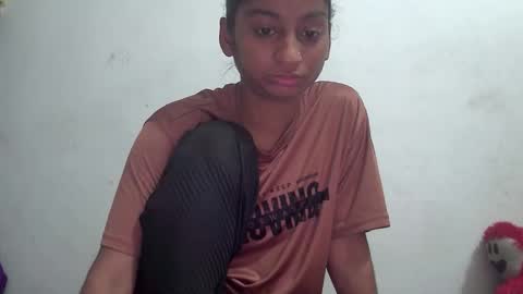 Snapshot of the_right_girl chatting on February 11, 12:21 pm Suzan Sexy online show from February 11, 12:21 pm