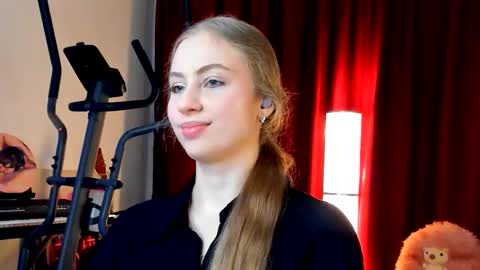 Snapshot of the_steel_magnolia_ chatting on September 26, 11:42 pm Ally STREAMING ON TWITCH NOW Check my Twitter for updates online show from September 26, 11:42 pm
