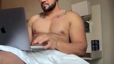 Snapshot of thearcher56 chatting on September 21, 7:26 pm thearcher56 online show from September 21, 7:26 pm