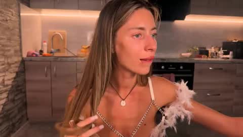 J online show from September 19, 5:35 pm