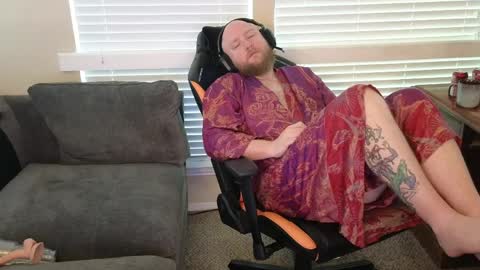 theballboy online show from April 17, 3:48 pm