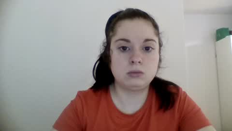 Snapshot of theblackdiamond194588 chatting on December 17, 9:50 am raissa online show from December 17, 9:50 am