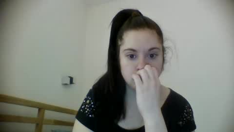 Snapshot of theblackdiamond194588 chatting on January 8, 8:27 am raissa online show from January 8, 8:27 am