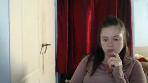 Snapshot of theblackdiamond194588 chatting on September 16, 8:37 am raissa online show from September 16, 8:37 am