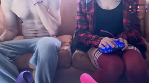 Snapshot of thecarrguyy chatting on November 2, 7:49 pm Thatcarrguyy online show from November 2, 7:49 pm