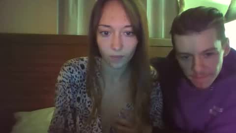 Snapshot of thecouplenextfloor chatting on November 9, 5:06 am thecouplenextfloor online show from November 9, 5:06 am