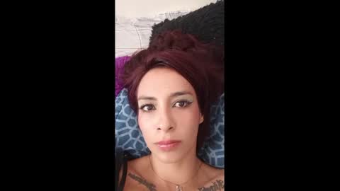 Snapshot of thecrazy_couple chatting on January 10, 7:11 pm Amber online show from January 10, 7:11 pm