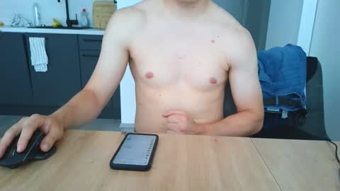 thecuteguy144949 online show from June 6, 10:31 am