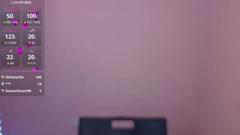 Snapshot of thecutienatura chatting on April 30, 9:19 pm Olivia online show from April 30, 9:19 pm