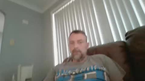 Snapshot of thedalenator chatting on February 25, 12:47 am thedalenator online show from February 25, 12:47 am