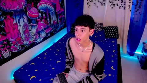 ethan online show from May 24, 7:08 pm