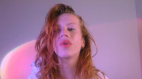 Yolanda online show from December 30, 8:15 pm