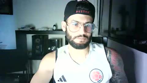 Snapshot of thedragonboyxxx chatting on July 2, 3:06 am thedragonboyxxx online show from July 2, 3:06 am