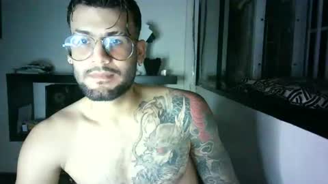 Snapshot of thedragonboyxxx chatting on July 5, 4:19 am thedragonboyxxx online show from July 5, 4:19 am