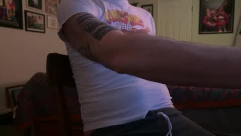 Snapshot of thee_jerm chatting on May 27, 2:41 am thee_jerm online show from May 27, 2:41 am