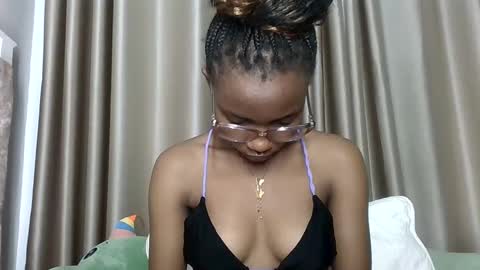 theequinn1 online show from May 6, 3:57 am