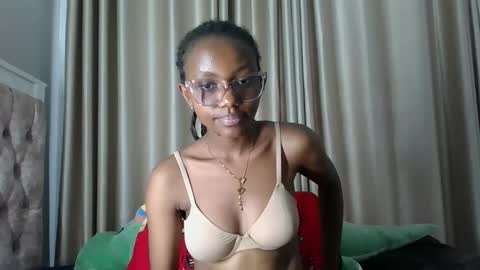 theequinn1 online show from May 19, 10:54 am