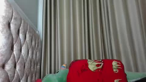 theequinn1 online show from May 27, 8:44 am