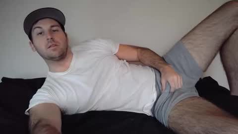 Theetwohander online show from February 18, 7:10 pm