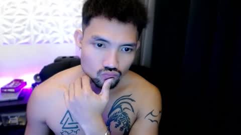 Snapshot of thefriskyasian chatting on October 10, 4:11 am Jaycee online show from October 10, 4:11 am