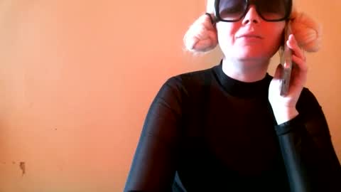 Snapshot of thegoddessfrida chatting on October 31, 5:36 pm Goddess Frida online show from October 31, 5:36 pm
