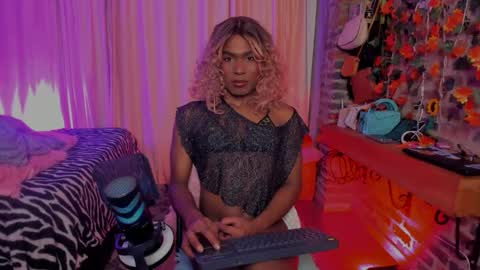 Goldie online show from March 25, 10:32 am