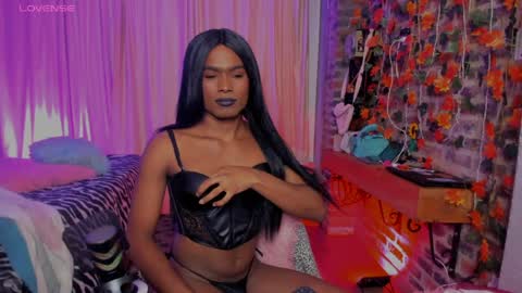 Goldie online show from March 31, 12:45 am