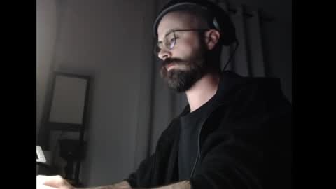 Goofy beard online show from May 9, 4:28 am