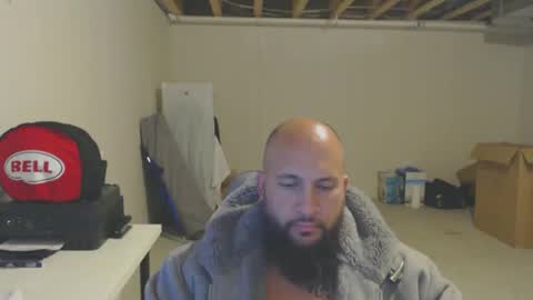 Snapshot of thehawaiian93 chatting on December 3, 5:37 am thehawaiian93 online show from December 3, 5:37 am