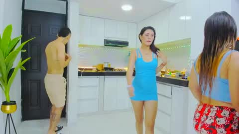  boy james online show from May 30, 11:29 am