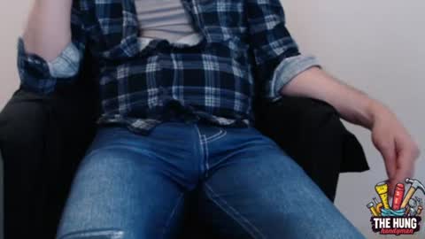 Snapshot of thehunghandyman chatting on June 8, 2:34 am TheHungHandyman online show from June 8, 2:34 am