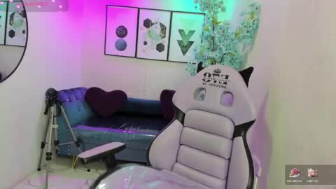 Theia  online show from April 17, 12:41 pm