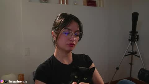 Iris online show from May 27, 10:51 pm