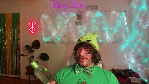 Snapshot of thejohnnystone chatting on March 18, 12:03 am Johnny Stone online show from March 18, 12:03 am