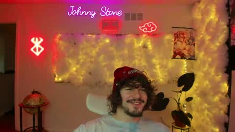 Snapshot of thejohnnystone chatting on April 25, 12:35 am Johnny Stone online show from April 25, 12:35 am